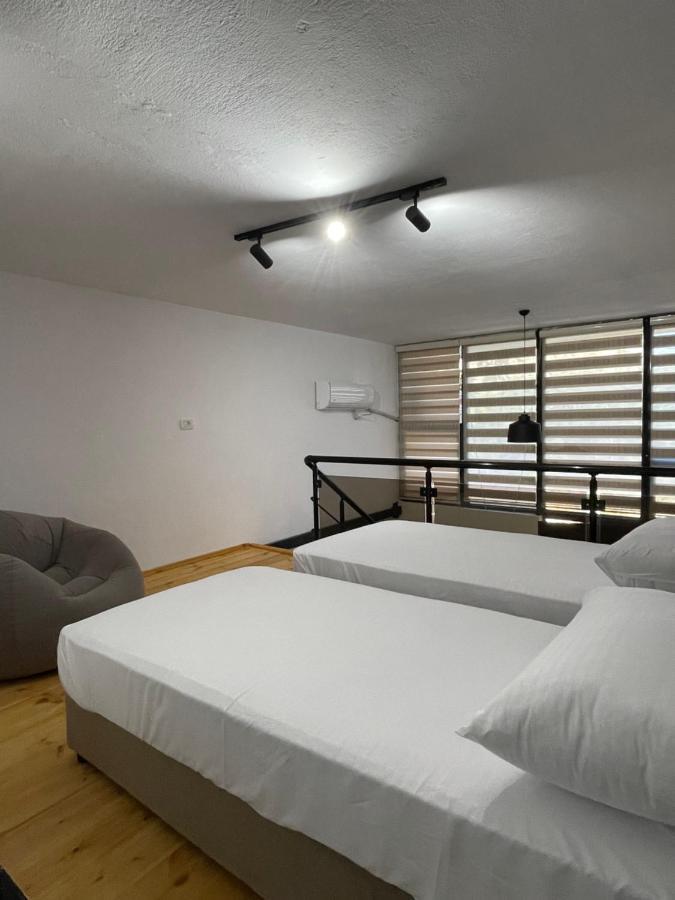 D&E Apartaments 티라나 외부 사진